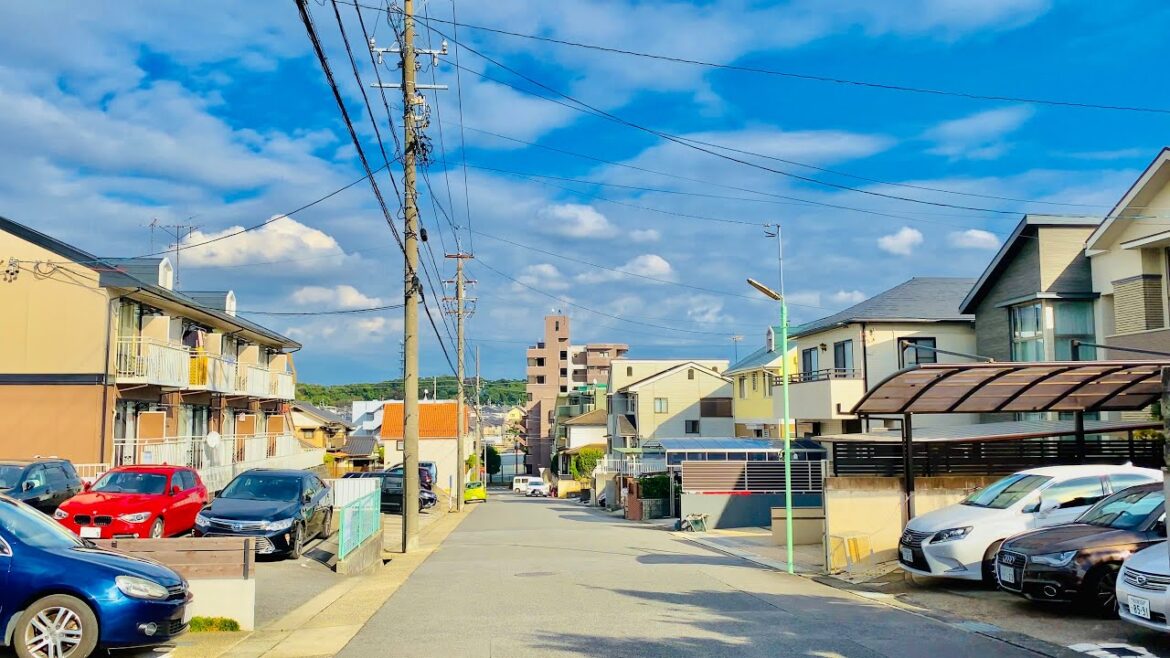 【4K】Japan Walk - Morden Japanese Neighborhood in Nagoya, Aichi Japan 10/2021