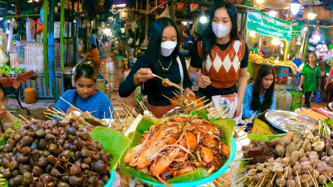 Popular Cambodian Street Food | Delicious Spring Rolls, Hot Pork, Snail, Snacks & More in City Popular Cambodian Street Food | Delicious Spring Rolls, Hot Pork, Snail, Snacks & More in City