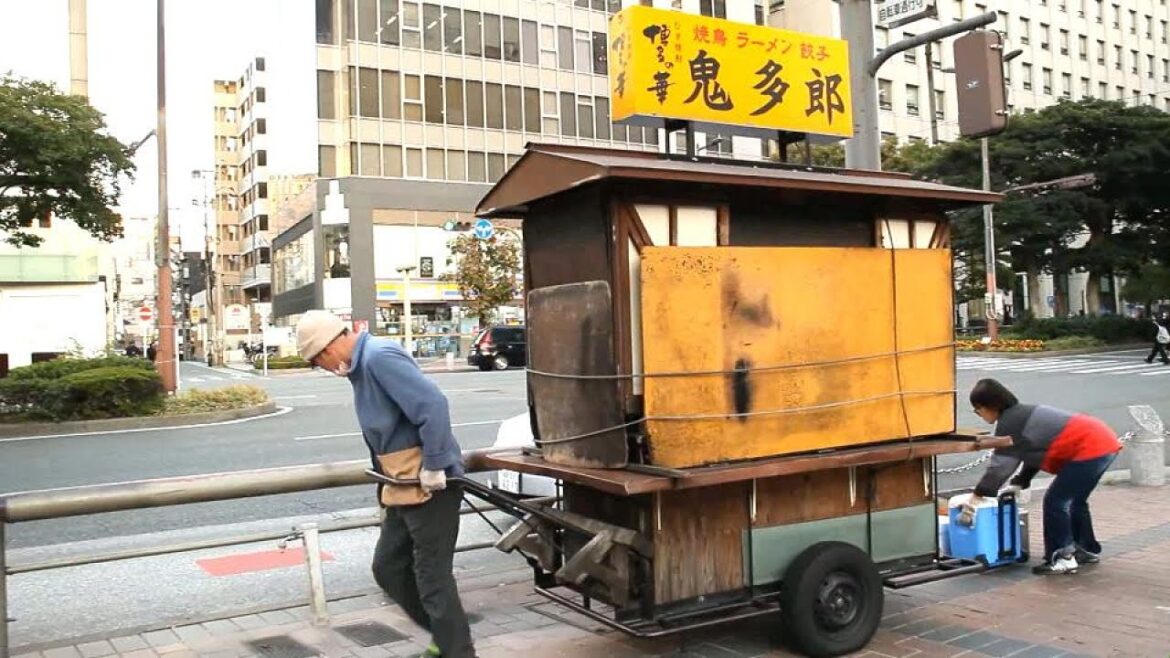創業35年!驚異的な人気!常連客が絶えない福岡天神屋台の開店準備に密着|japanese street food|food stall 創業35年!驚異的な人気!常連客が絶えない福岡天神屋台の開店準備に密着|japanese street food|food stall
