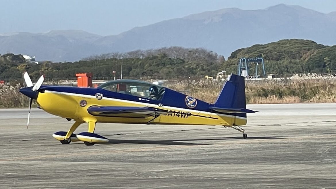 航空自衛隊 築城基地航空祭2022  ウィスキーパパ曲技飛行