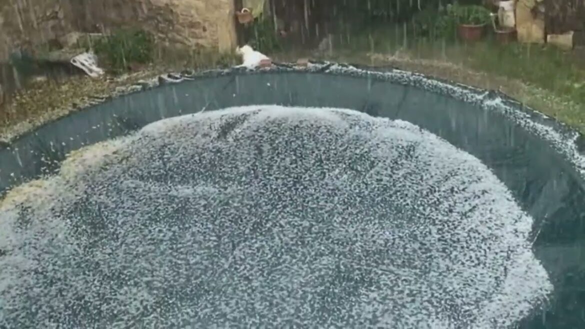 عاصفة بَرَد تضرب مارتيغيس في فرنسا! عاصفة بَرَد تضرب مارتيغيس في فرنسا!