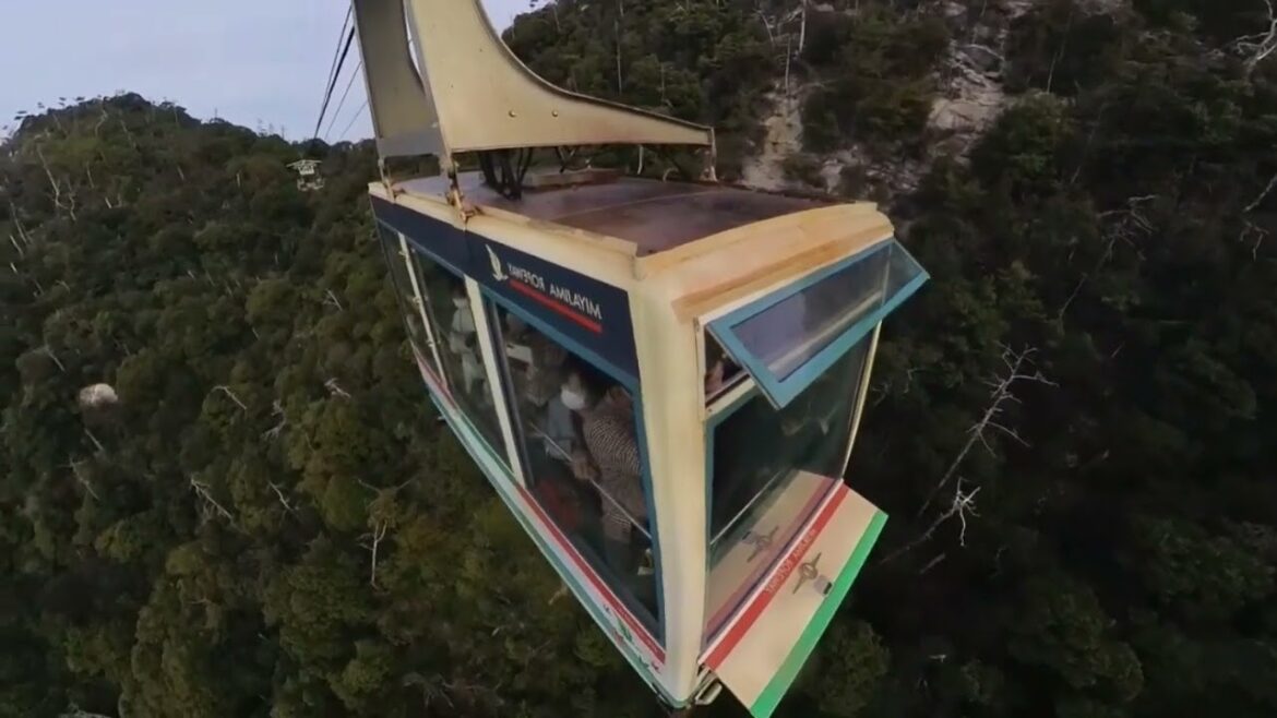 INDIAN IN JAPAN | VISIT CABLE CAR IN JAPAN #nomadshubham #viral  #travel #japan #trending