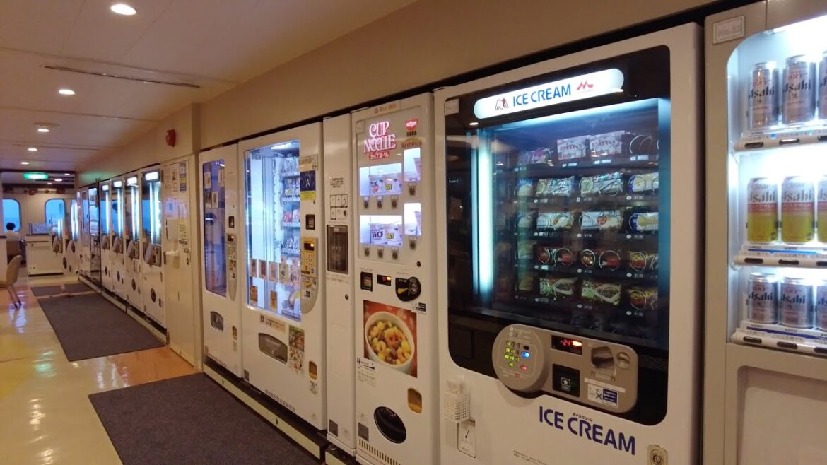 海の上の自販機レストラン / オーシャン東九フェリー「しまんと」