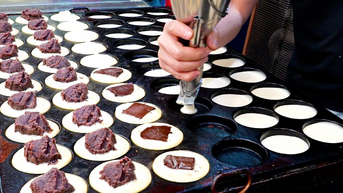 전설의 길거리음식 달인들! 역대급 한파에도 대기하는? 동대문 크레페 할아버지, 홍두병 #shorts - Amazing skill of Korean street food master