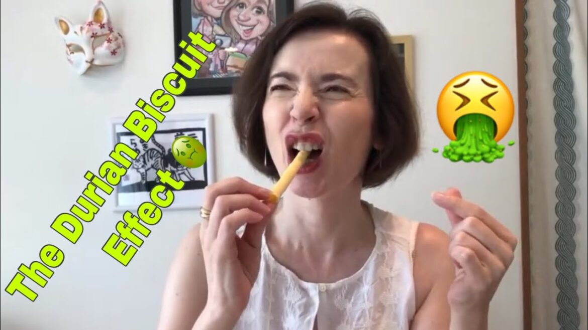 Thai Food Products Unboxing | Tasting Durian Biscuits Yiiiiikes!