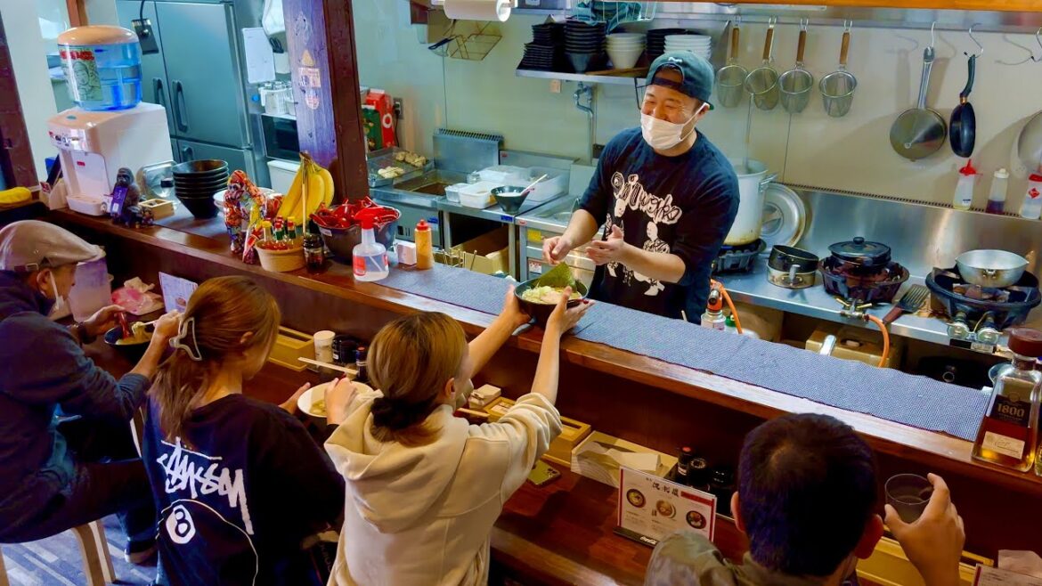 オープン1ヶ月で大繁盛！朝6時からラーメン通がこぞって食べる激うまラーメン店｜Amazing Japanese restaurant｜福岡グルメ ラーメン