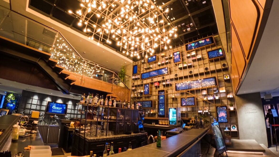 Most Luxurious Capsule Hotel with Free Beer and Theater🍺🎞| Millennials Fukuoka