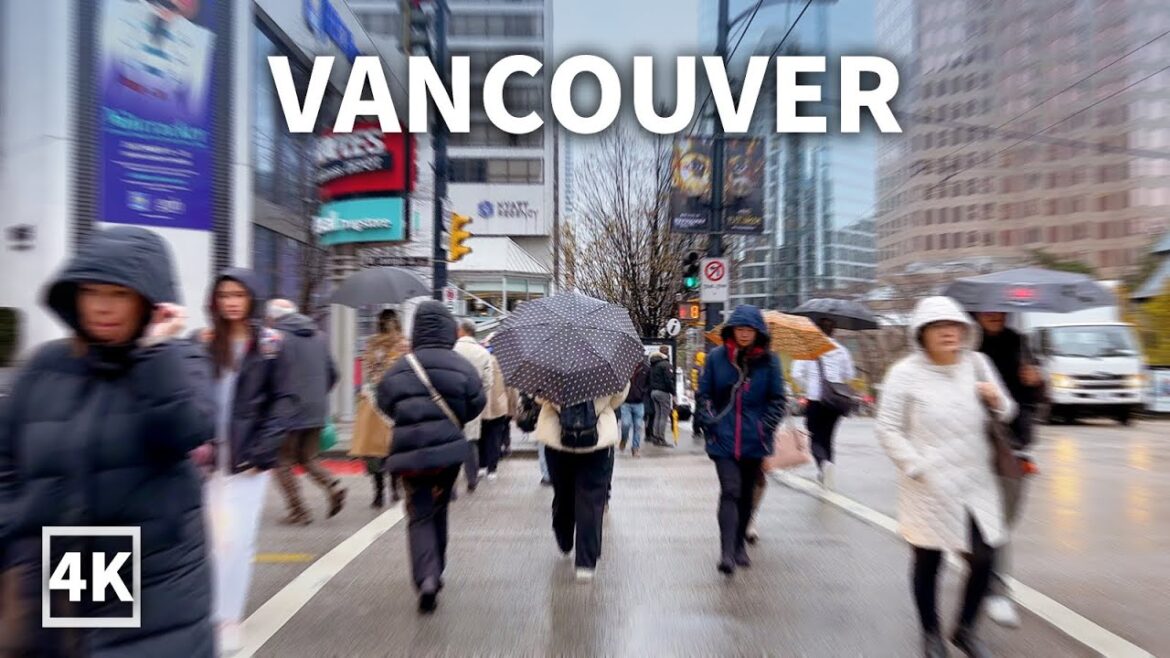 【4K】Downtown Vancouver Walk in the Light Rain | Winter BC Canada (Binaural City Sounds)