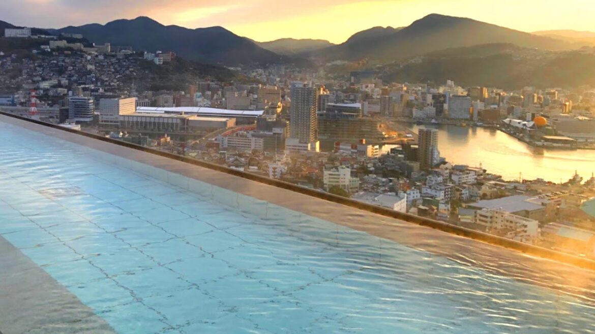 長崎大江戸温泉ホテル露天風呂と【ハウステンボス】Nagasaki Oedo Onsen Hotel Open air bath and Huis Ten Bosch