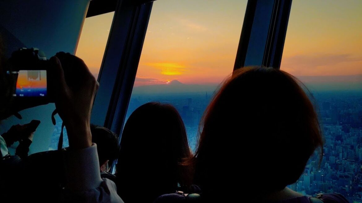 Tokyo Skytree's sunset view on huge Mount Fuji-san | Stunning colors of Japan | Winter 2022 Tokyo Skytree's sunset view on huge Mount Fuji-san | Stunning colors of Japan | Winter 2022