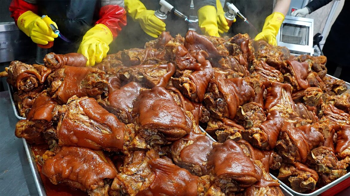 족발 3인분이 단돈 10000원? 고물가에도 쭉 만원에 팔거라는 줄서는 부부 족발집┃Korean jokbal / Korean street food