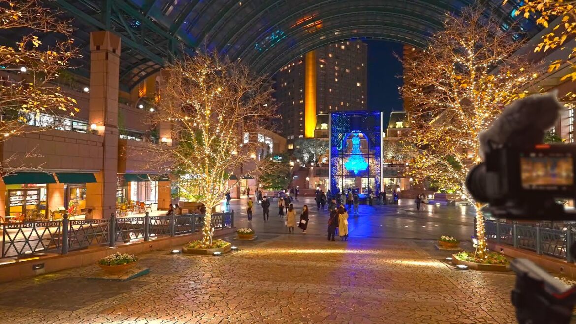 Tokyo - Ebisu to Shibuya walk for Christmas lights 2022・4K HDR