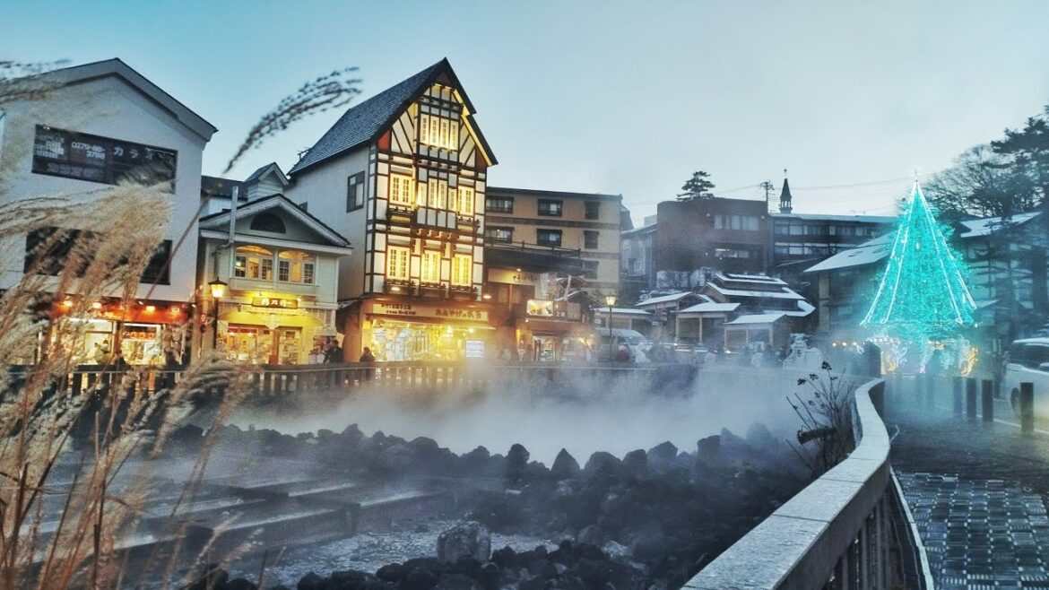【4K】Japan Winter Kusatsu Hotspring Town Walk 2022