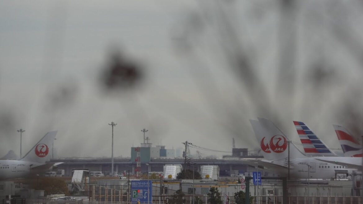 Tokyo Haneda Airport Live Stream with ATC Tokyo Haneda Airport Live Stream with ATC