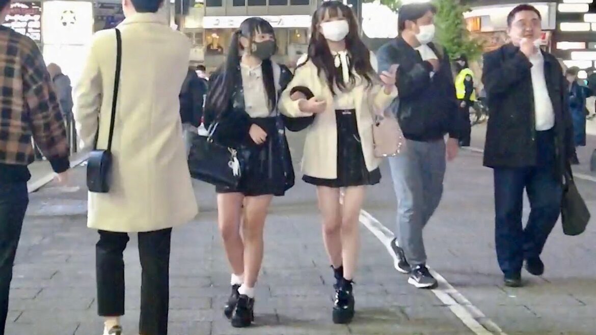 4K 60, Photographing daily life in Kabukicho, Shinjuku. Everyone is spending their time peacefully.