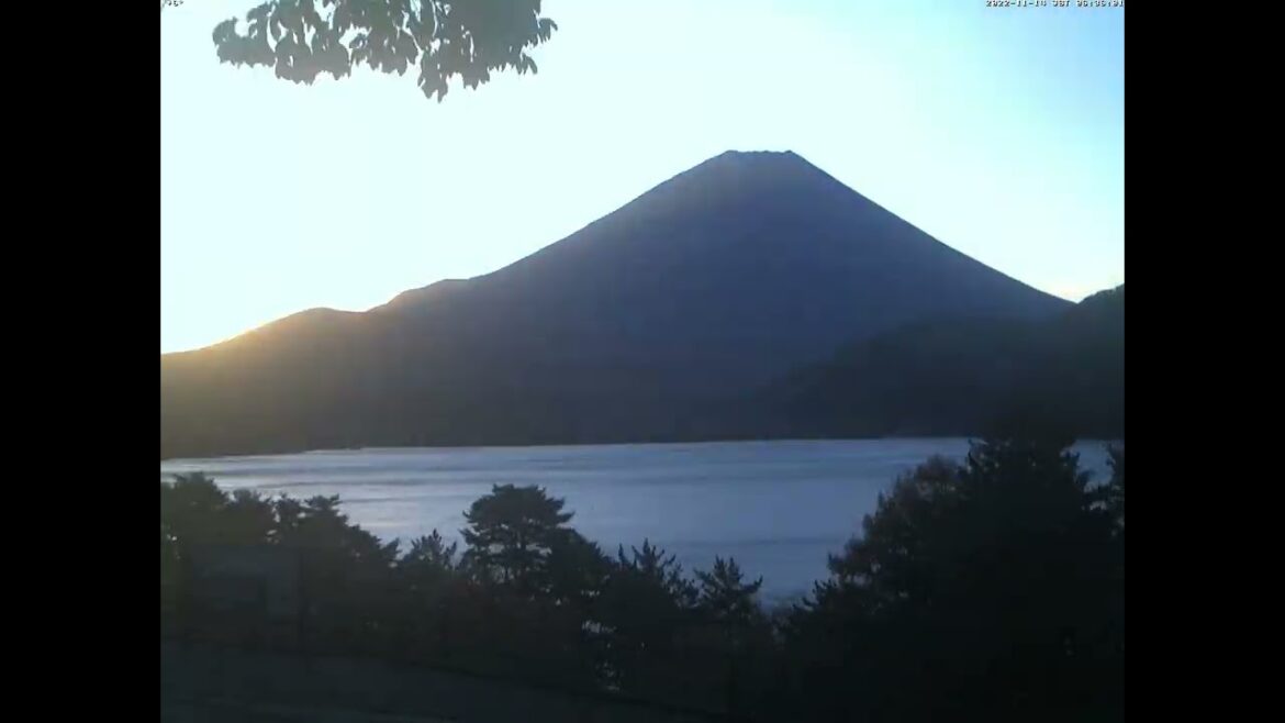 Mt  Fuji Time Lapse Video from Lake Motosu Fujiyama Live Camera 5 in 2022 11