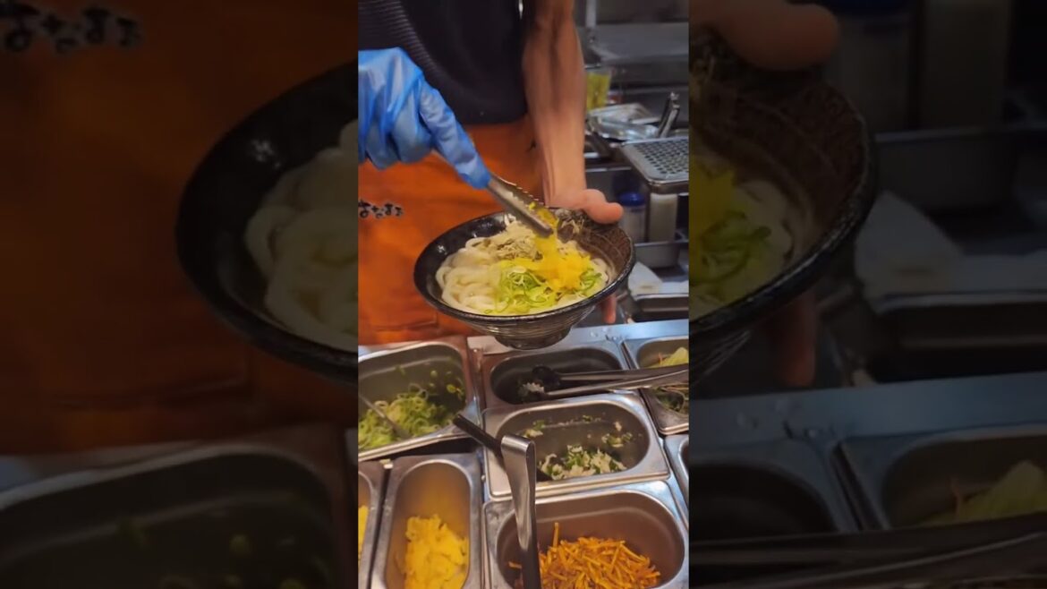 일본 오사카 맛집 '하나마루 우동' Japanese street food #shorts 일본 오사카 맛집 '하나마루 우동' Japanese street food #shorts