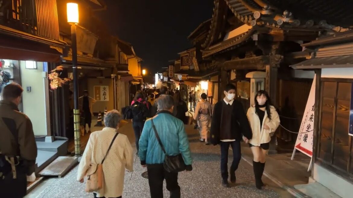 [4K HDR]kyoto Night Walk in Sannenzaka, Ninenzaka #JAPAN #ASMR