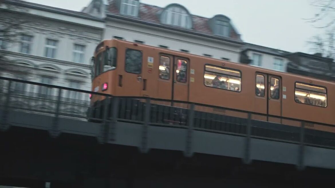 Fujifilm X-H2 shot in 8K