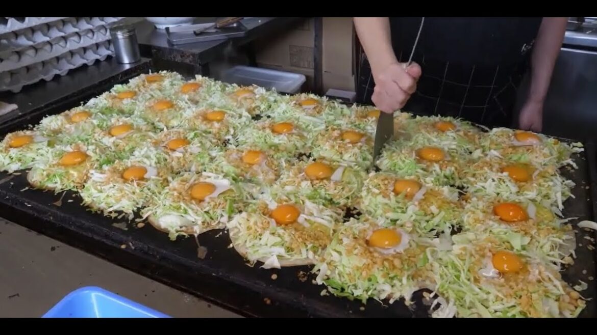 在地人激推! 大阪燒 Okonomiyaki , 最美味的早餐下午茶點心超美味! 令人讚嘆! 日本街頭美食! Traditional Japanese Snack Street Food. お好み焼き