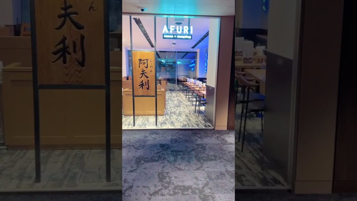 北海道ニセコにNEWOPENラーメン阿夫利　#shorts