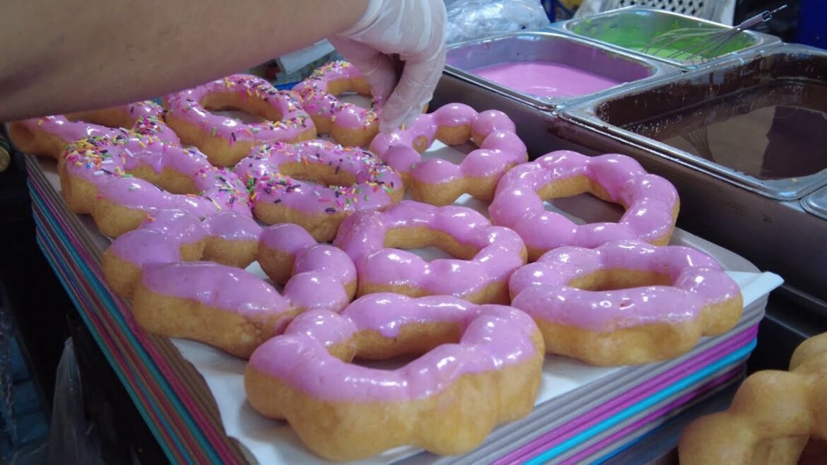 Mochi Donuts “Pon De Ring”, Thai Street Food Mochi Donuts "Pon De Ring", Thai Street Food