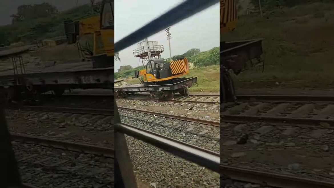 TOKYO TRAVEL TIPS: 19 Things to Know Before YOU Go #shorts  #youtubeshorts #ytsorts #trendingshort