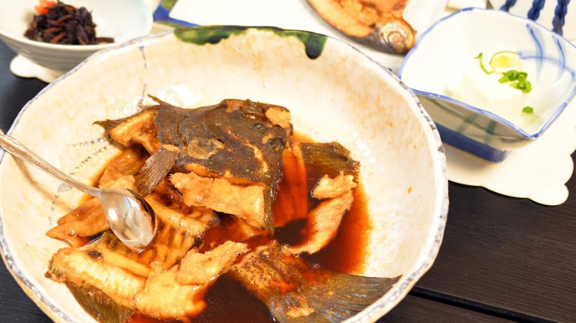 At an inn of a lobster dish, breakfast 三重県相差の伝洋の朝食は昨晩のヒラメのアラ煮や伊勢エビの殻の味噌汁が出たりする:Gourmet Reportグルメレポート At an inn of a lobster dish, breakfast 三重県相差の伝洋の朝食は昨晩のヒラメのアラ煮や伊勢エビの殻の味噌汁が出たりする:Gourmet Reportグルメレポート