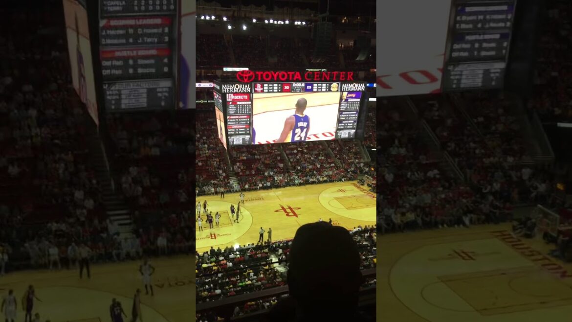 Kobe Bryant in last game in Houston - April 10, 2016 - Lakers vs Rockets