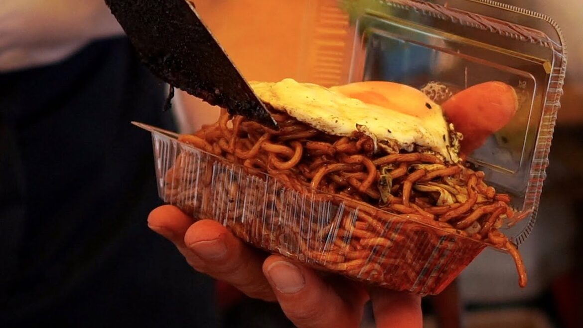 Japanese Festival Street Food. Fried Noodles, Shaved Ice, Chocolate Bananas Long Ver #food #japan Japanese Festival Street Food. Fried Noodles, Shaved Ice, Chocolate Bananas Long Ver #food #japan
