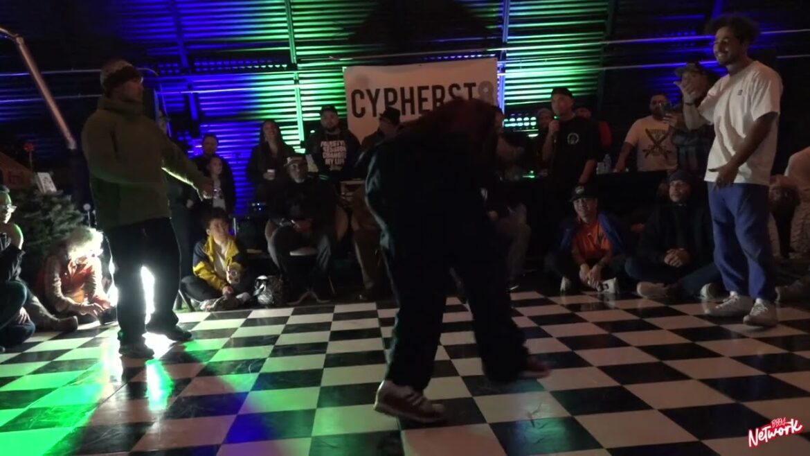 Jerz Vs Somar Vs Mass Vs Muneki – Chamber 4 – Cypher Assassin Semis – Cypher St8 15 Year Anniversary Jerz Vs Somar Vs Mass Vs Muneki - Chamber 4 - Cypher Assassin Semis - Cypher St8 15 Year Anniversary