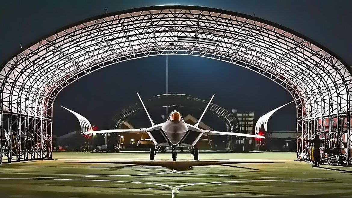 F-22 Raptor Night Flightline Ops • Langley AFB