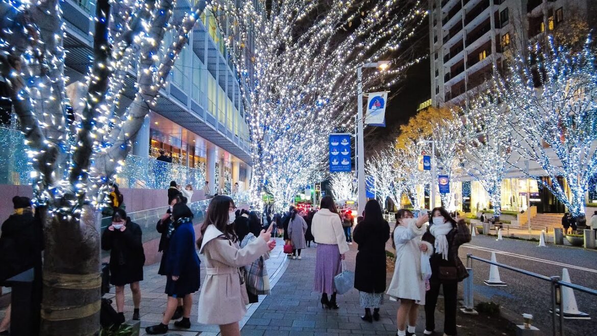 Tokyo Night Walk - Roppongi, Japan【4K HDR】