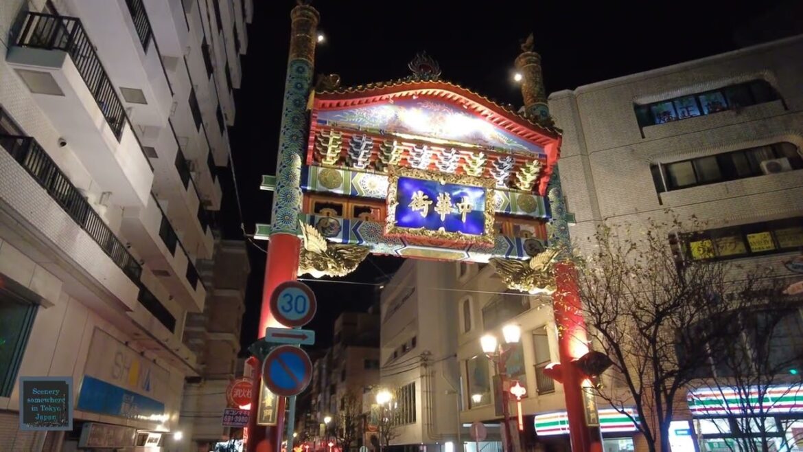 [4K/60fps] 冬の深夜の元町・中華街を歩く [横浜.日本] [環境音ASMR]