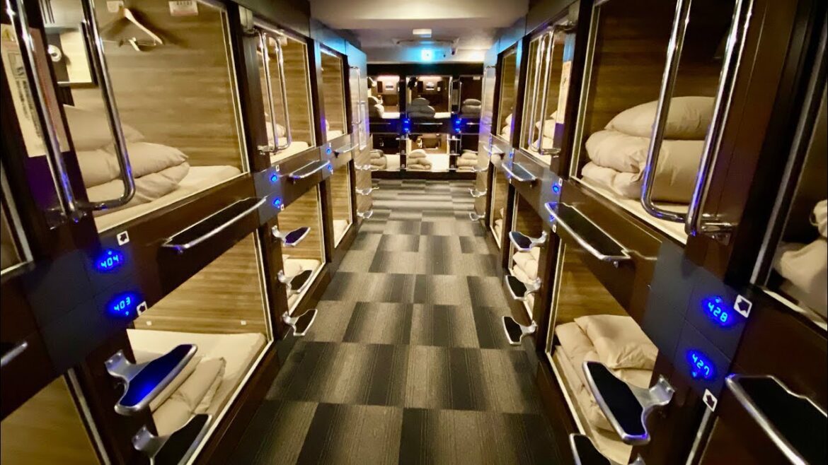 Cheap but luxurious capsule hotel in Kyoto with excellent free services Anshin Oyado Kyoto Review 4K