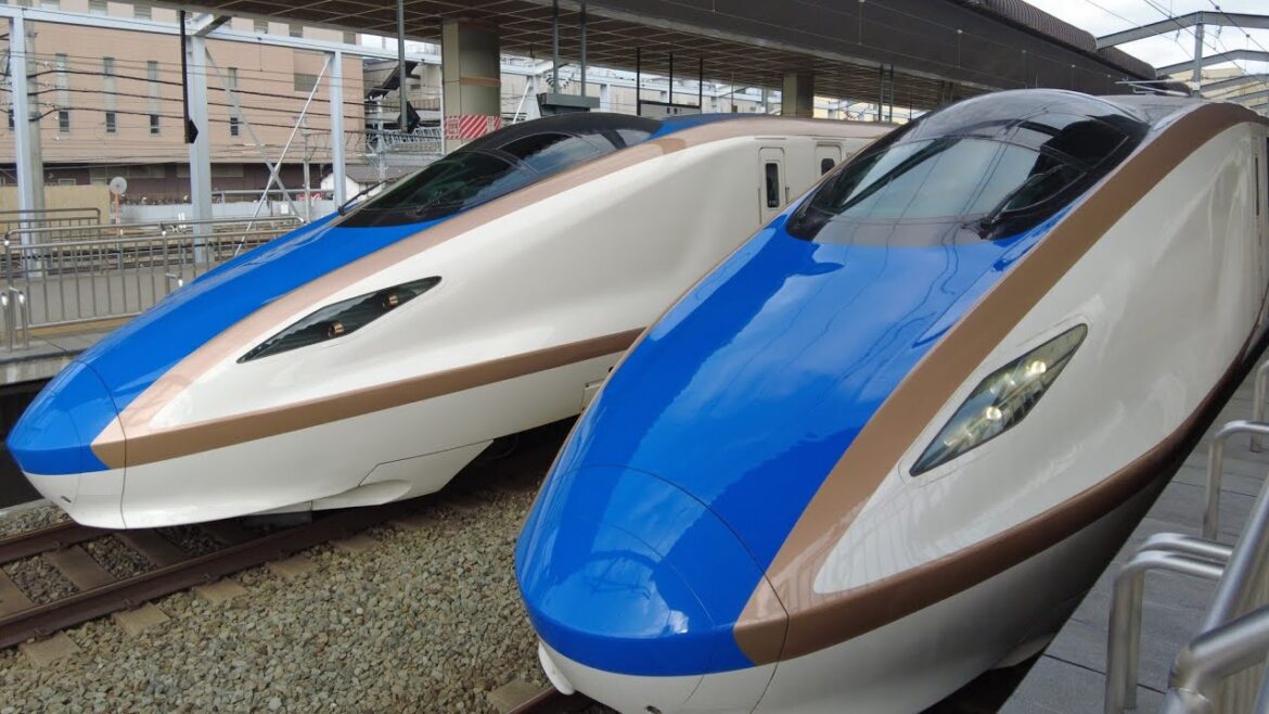 Riding on the Hokuriku Shinkansen Series E7 (From Nagano to Omiya)