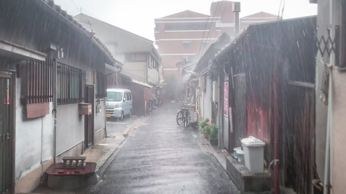 Heavy rain in the backstreets of Osaka | Japan Walk 4K