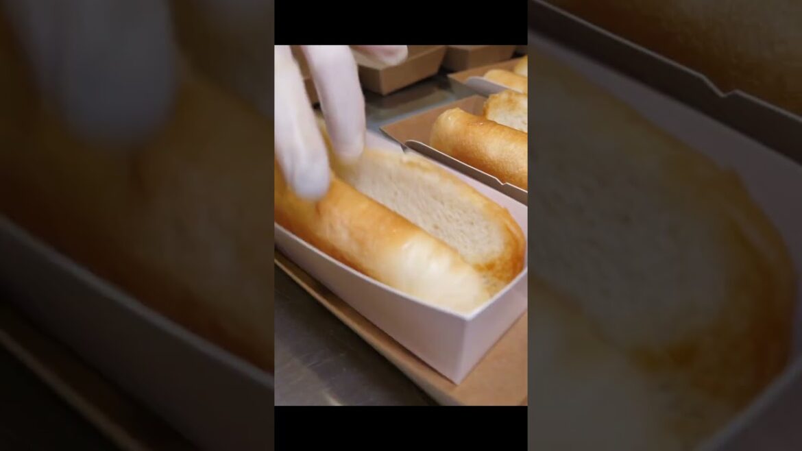 푸드트럭으로 시작해 주말 2000개씩 팔리는 핫도그? 경주에서 유명한 세자매 핫도그 #shorts – American style hot dog / Korean street food 푸드트럭으로 시작해 주말 2000개씩 팔리는 핫도그? 경주에서 유명한 세자매 핫도그 #shorts - American style hot dog / Korean street food