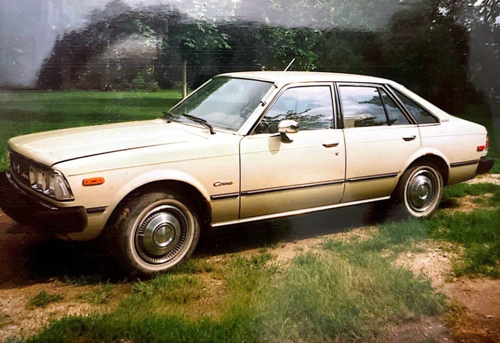 ID on these two cars I found in my Grandpa’s scrapbook?