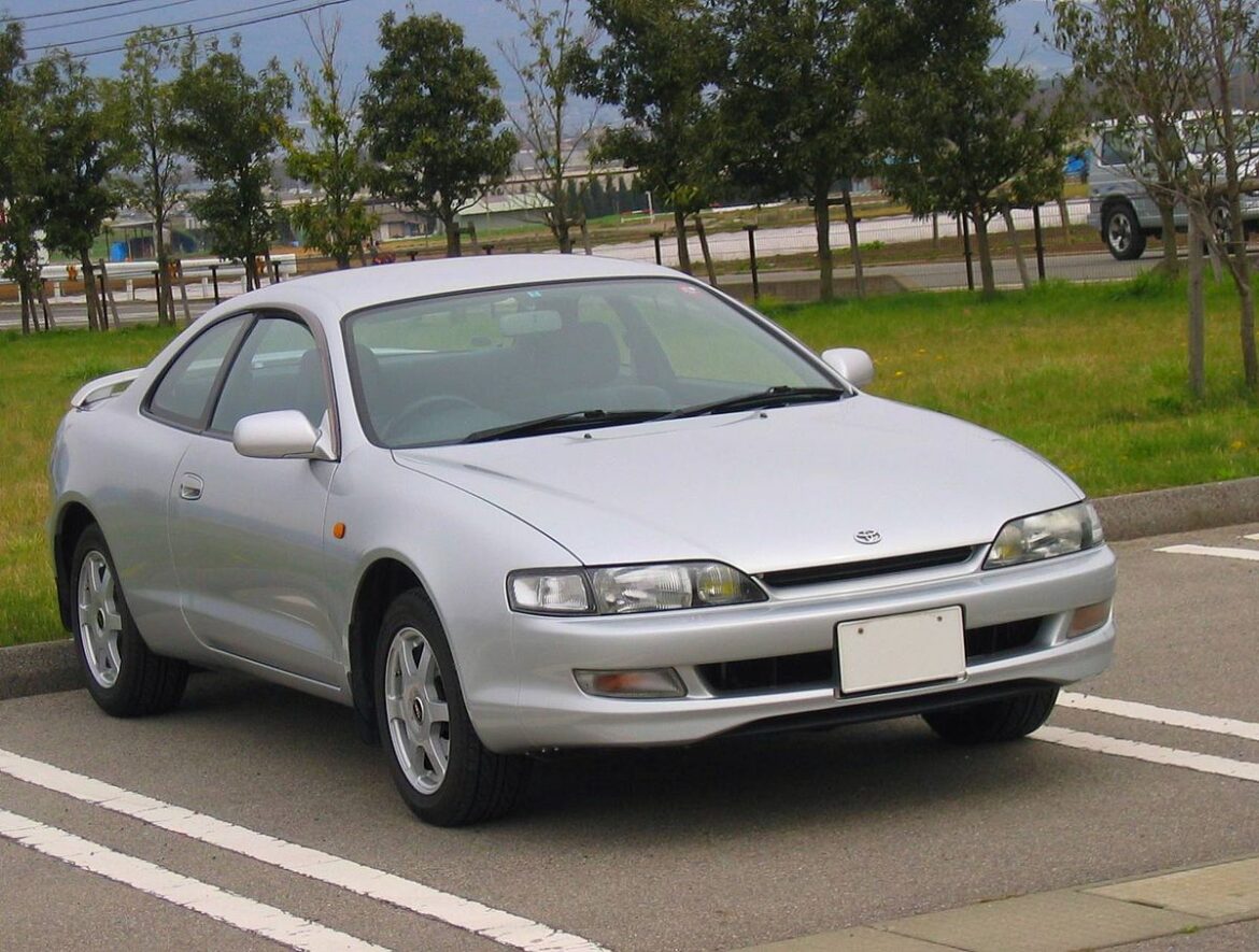 Is Toyota Curren aka Celica good car to study manual ?