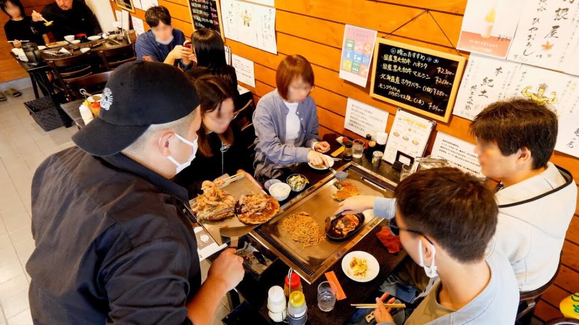 奈良）焼きそば！ステーキ！常連が殺到するお好み焼き店の鮮やかな鉄板さばき丨Okonomiyaki and steak - Food in JAPAN