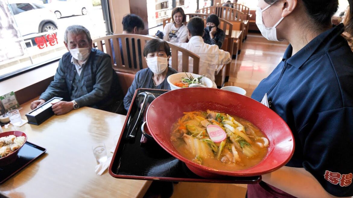 奈良）爆売れカツ丼ラッシュ！鮮やかな高速注文さばきが炸裂する関西うどんチェーン店丨Fast-food "Japanese Udon Noodles" chain