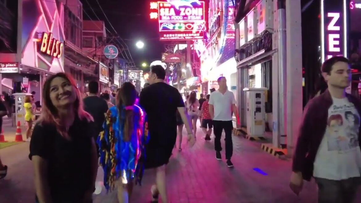 Pattaya Nightlife | Walking Street Night Scenes | Thailand 2022 #pattayavlog
