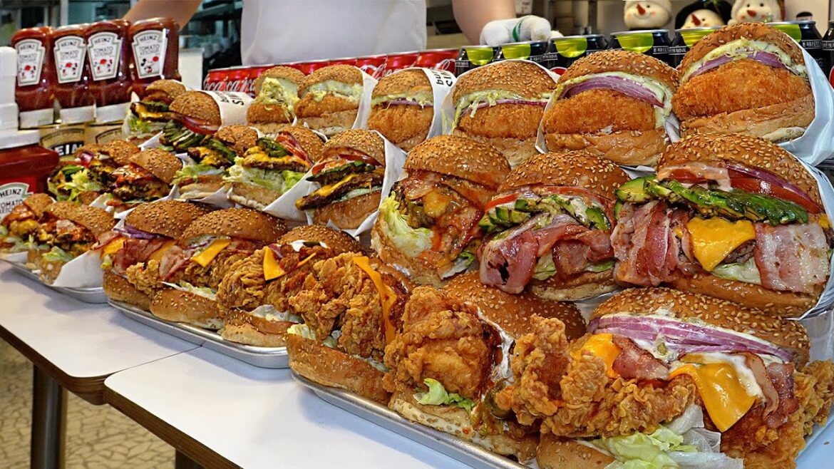 하나 먹으면 배터지는 대왕치킨버거? 새우30마리 넣은 버거도 대박인 미국 버거여행한 덕후가 차린 버거집┃American burger /Korean street food 하나 먹으면 배터지는 대왕치킨버거? 새우30마리 넣은 버거도 대박인 미국 버거여행한 덕후가 차린 버거집┃American burger /Korean street food