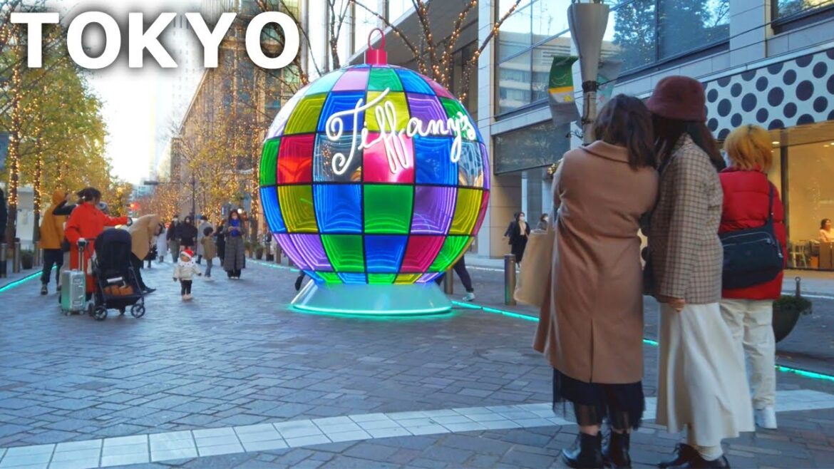 [4k] Tokyo - Walking in Marunouchi. Famous station building and fashionable streets (Dec. 2022)