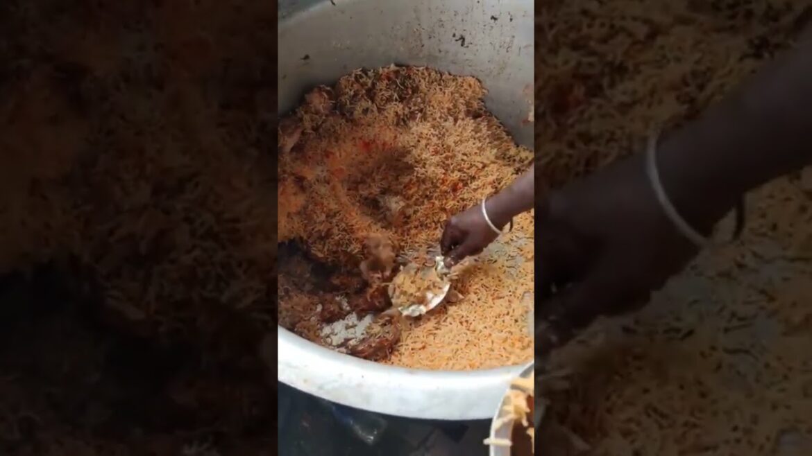 supar tasty beriyani in tirupathi|| #beriyani #food #streetfood #cake #street #shorts #chicken