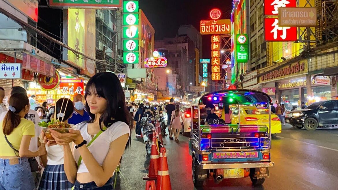 🇹🇭 Best Street Food in Bangkok's Chinatown. Walking Tour. Thailand 2022