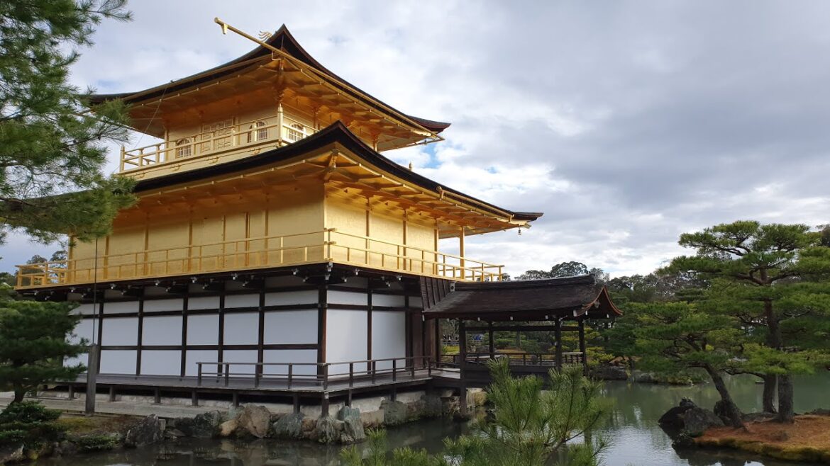Kyoto 5/5: Ryoanji Temple, Kinkaku-ji, Gion Geisha District, | Japan 21/45 |