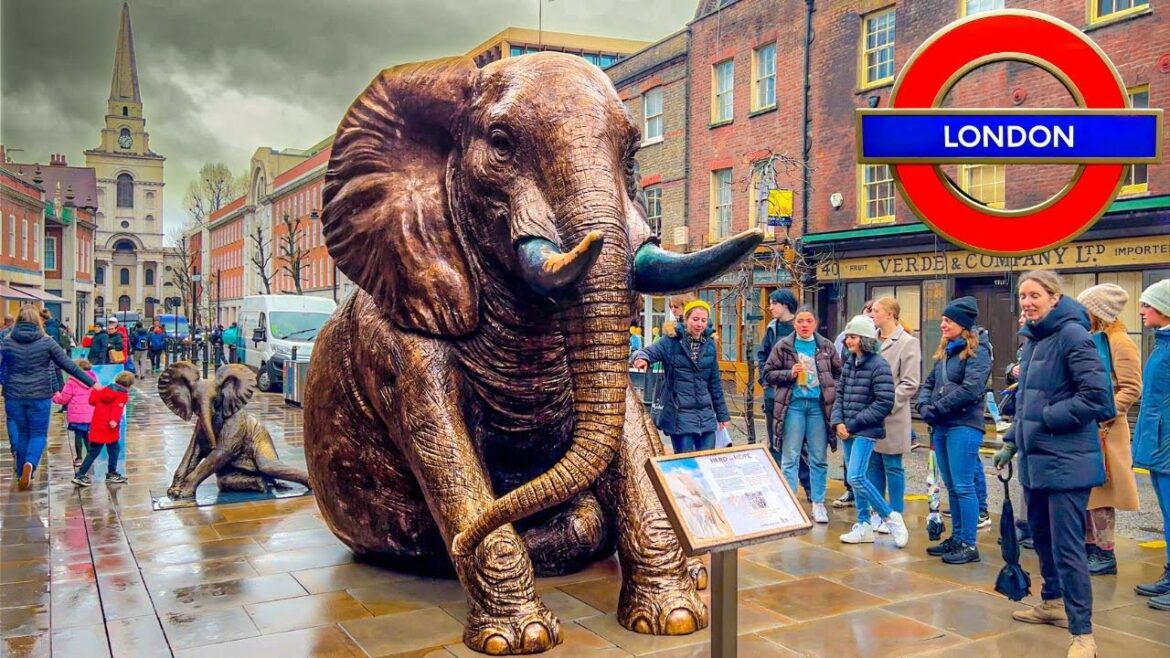 TOP 2 must visit London markets | Leadenhall Market | Old Spitalfields Market |  UK England 4K TOP 2 must visit London markets | Leadenhall Market | Old Spitalfields Market |  UK England 4K