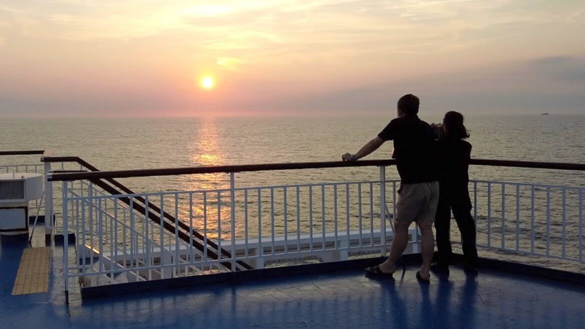 【北海道→愛知】夜行フェリー2泊3日38時間の長船旅😪🛳 太平洋フェリーの「きそ」の特等室に乗船してきた。 【北海道→愛知】夜行フェリー2泊3日38時間の長船旅😪🛳 太平洋フェリーの「きそ」の特等室に乗船してきた。